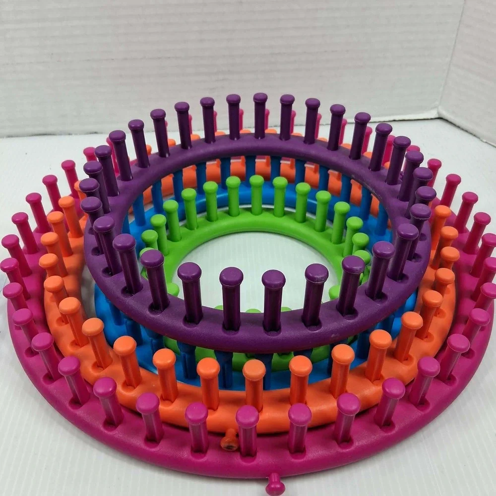 Boye Round‎ Loom Collection Set of 5 Circular Knitting Looms with Tools & Guides